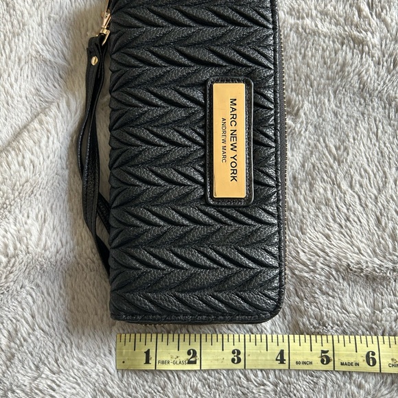 Marc New York Black and Gold Quilted Clutch - Picture 6 of 6